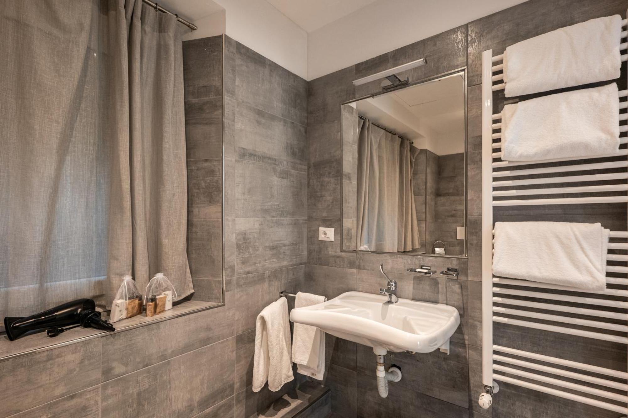 Ai Suma Hotel Милан Экстерьер фото